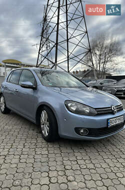 Хетчбек Volkswagen Golf 2010 в Чернівцях