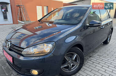 Хэтчбек Volkswagen Golf 2009 в Сумах