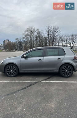 Хэтчбек Volkswagen Golf 2012 в Киеве