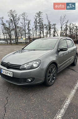 Хэтчбек Volkswagen Golf 2012 в Киеве