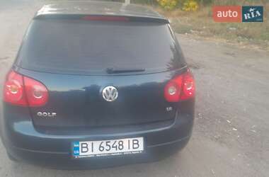 Хэтчбек Volkswagen Golf 2004 в Полтаве