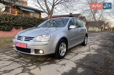 Хетчбек Volkswagen Golf 2006 в Рівному