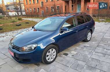 Універсал Volkswagen Golf 2011 в Надвірній