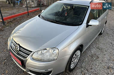 Універсал Volkswagen Golf 2009 в Вінниці