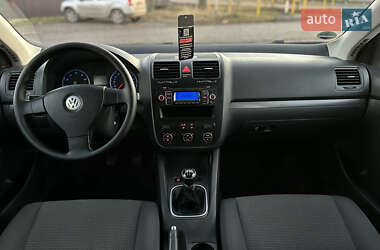 Універсал Volkswagen Golf 2009 в Вінниці