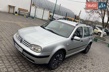 Універсал Volkswagen Golf 2002 в Рівному