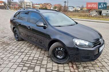 Универсал Volkswagen Golf 2010 в 