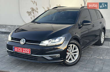Универсал Volkswagen Golf 2017 в 