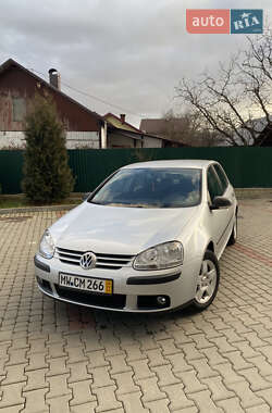 Хетчбек Volkswagen Golf 2006 в Надвірній