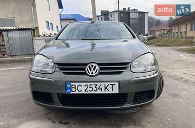 Хетчбек Volkswagen Golf 2004 в Кременці