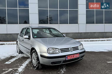 Хетчбек Volkswagen Golf 2002 в Білій Церкві