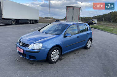 Хетчбек Volkswagen Golf 2005 в Луцьку