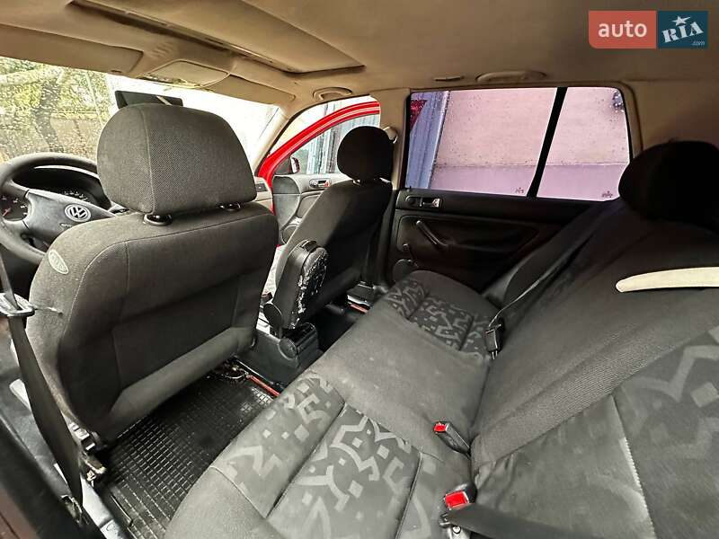 Хетчбек Volkswagen Golf 1999 в Харкові