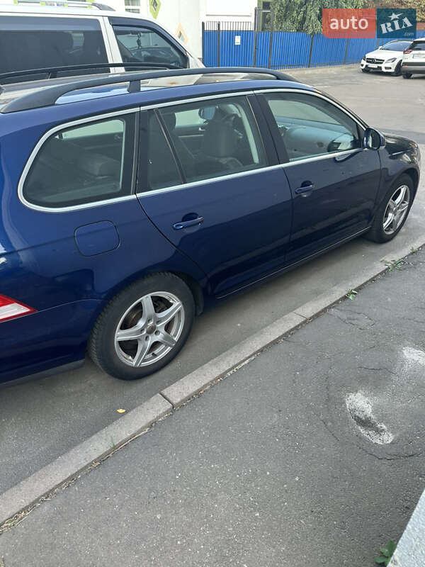 Универсал Volkswagen Golf 2009 в Броварах