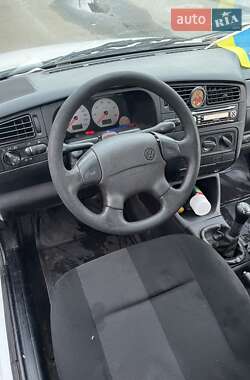 Хэтчбек Volkswagen Golf 1998 в Киеве