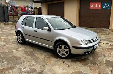 Хетчбек Volkswagen Golf 2002 в Теребовлі