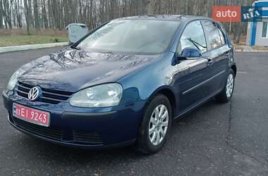 Хетчбек Volkswagen Golf 2005 в Теплику