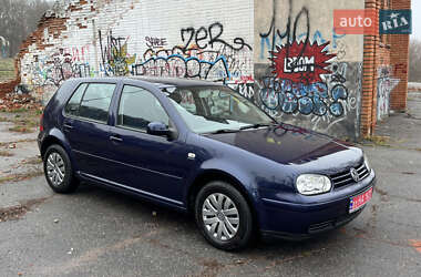 Хетчбек Volkswagen Golf 2001 в Полтаві