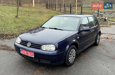 Хетчбек Volkswagen Golf 2001 в Полтаві