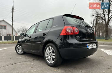 Хетчбек Volkswagen Golf 2006 в Вінниці