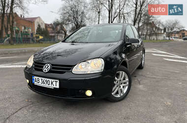 Хетчбек Volkswagen Golf 2006 в Вінниці