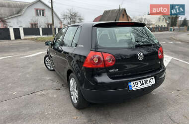 Хетчбек Volkswagen Golf 2006 в Вінниці