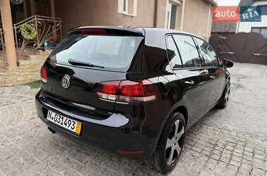 Хетчбек Volkswagen Golf 2011 в Мукачевому