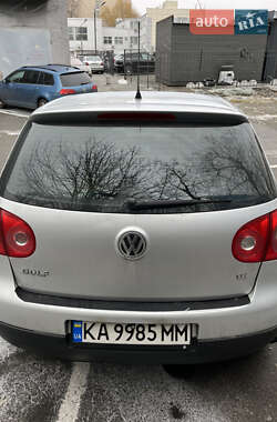 Хетчбек Volkswagen Golf 2008 в Києві