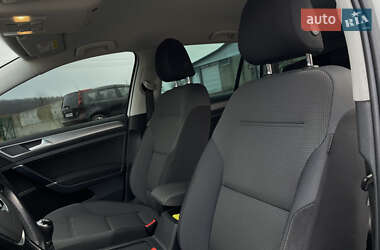 Универсал Volkswagen Golf 2016 в 