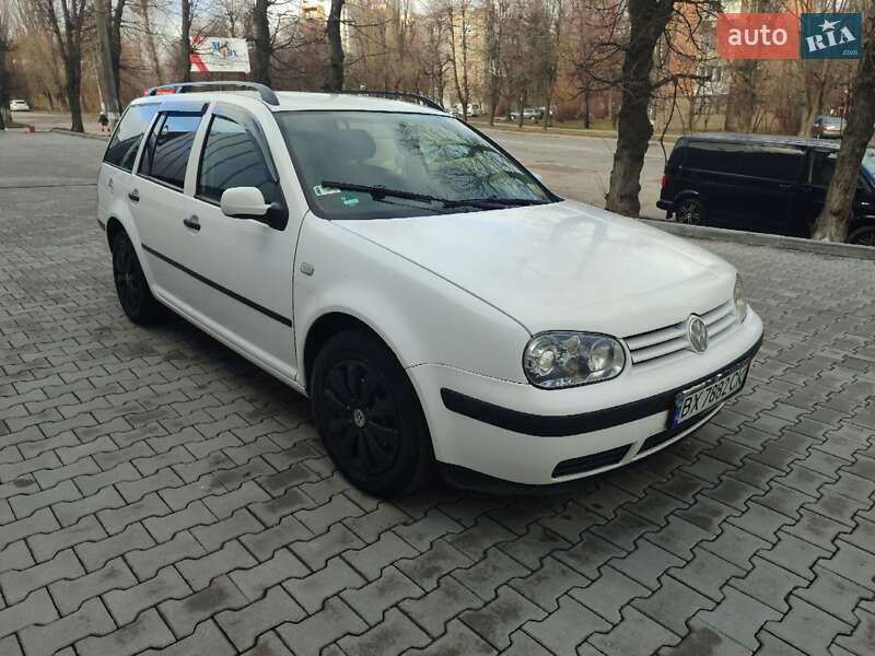 Volkswagen Golf 2004