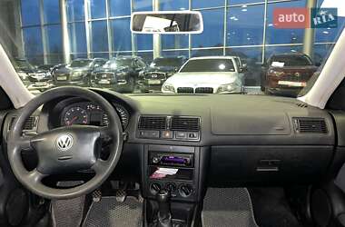 Хетчбек Volkswagen Golf 2000 в Одесі