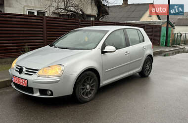 Хэтчбек Volkswagen Golf 2008 в Луцке