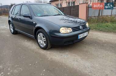 Хетчбек Volkswagen Golf 2001 в Мукачевому