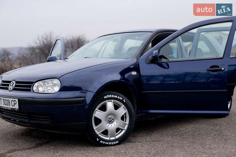 Хетчбек Volkswagen Golf 1999 в Чернівцях