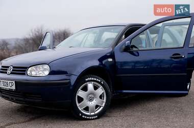 Хетчбек Volkswagen Golf 1999 в Чернівцях