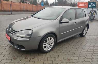 Хетчбек Volkswagen Golf 2009 в Луцьку