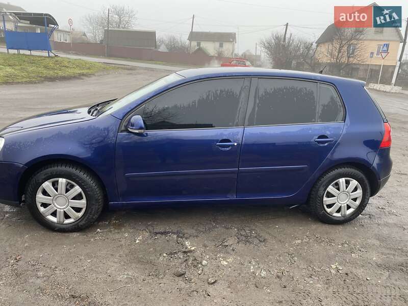 Хетчбек Volkswagen Golf 2005 в Жмеринці