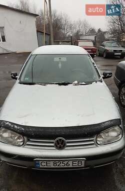 Хетчбек Volkswagen Golf 2000 в Чернівцях