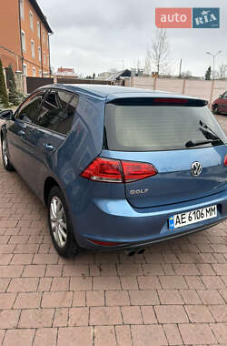 Хетчбек Volkswagen Golf 2013 в Стрию