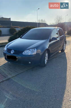 Хетчбек Volkswagen Golf 2008 в Ужгороді