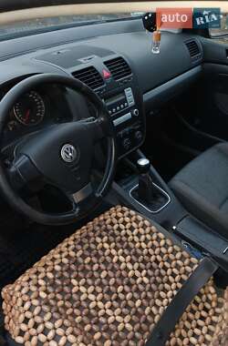Хетчбек Volkswagen Golf 2007 в 