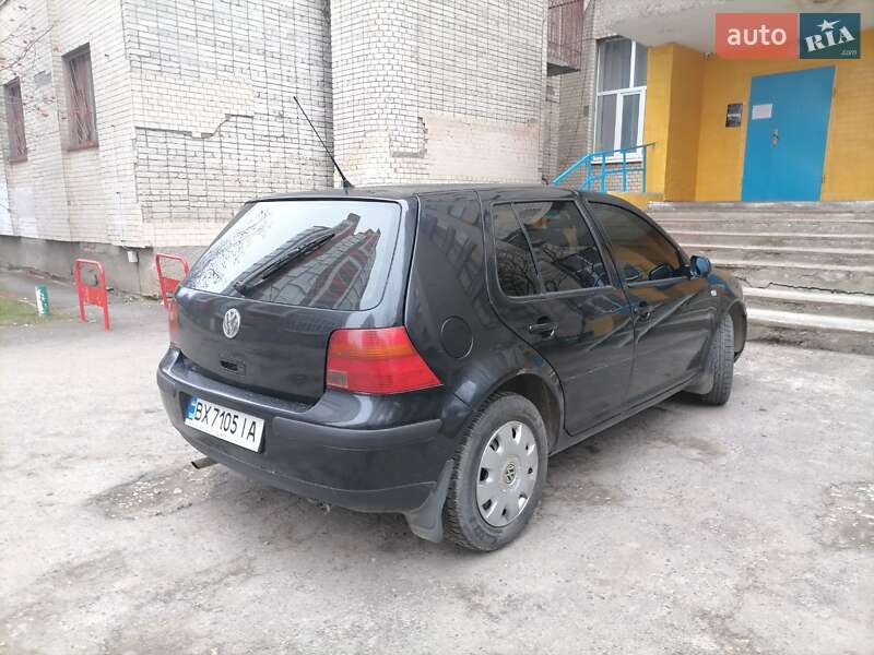 Хетчбек Volkswagen Golf 2001 в Хмельницькому