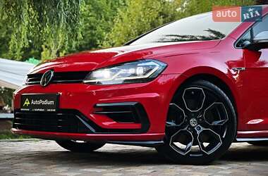 Хэтчбек Volkswagen Golf 2019 в Киеве