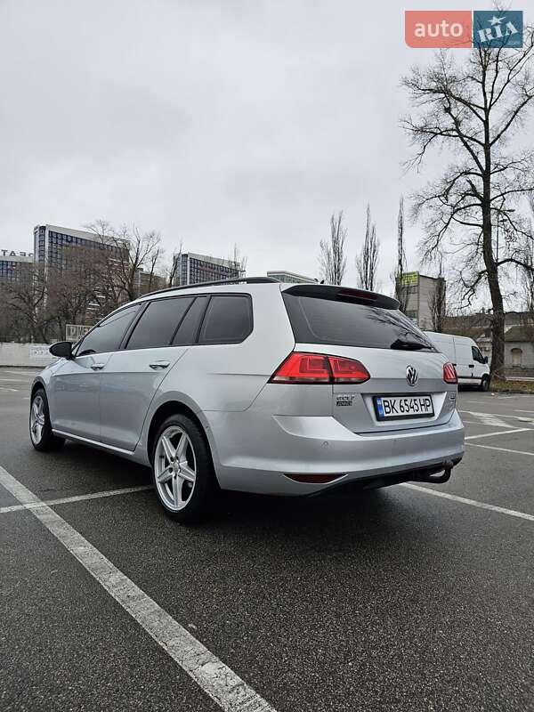 Універсал Volkswagen Golf 2014 в Києві