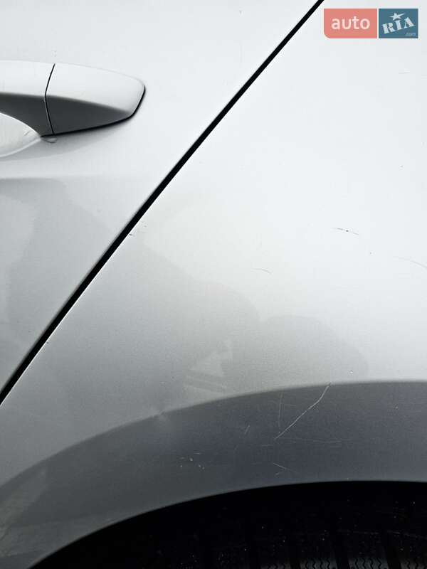 Універсал Volkswagen Golf 2014 в Києві