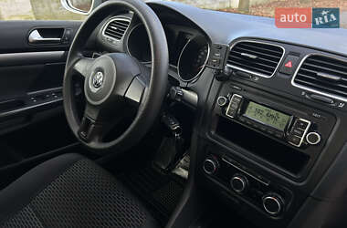 Універсал Volkswagen Golf 2010 в Вінниці