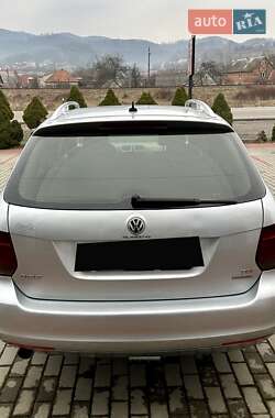 Універсал Volkswagen Golf 2010 в Хусті