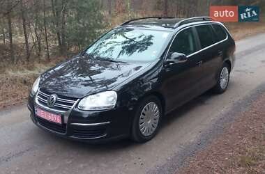 Універсал Volkswagen Golf 2007 в Рівному