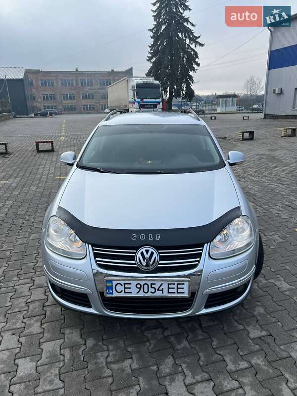 Універсал Volkswagen Golf 2008 в Чернівцях