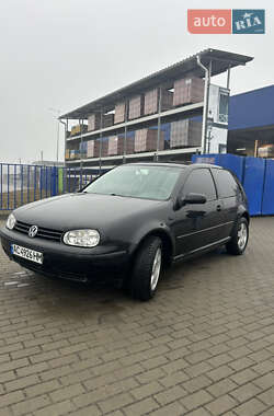 Хетчбек Volkswagen Golf 2000 в Ковелі